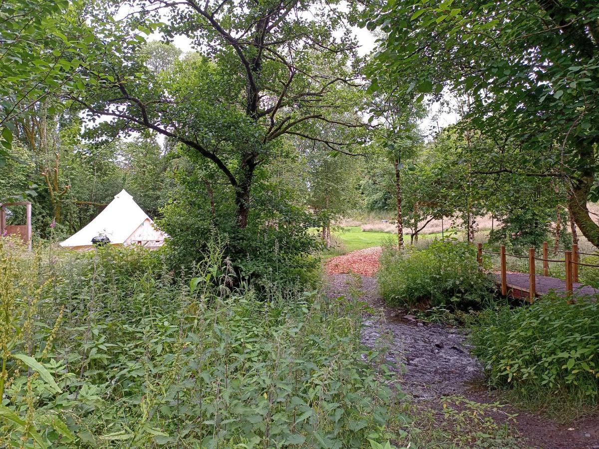 Oak Tree Farm Hotel Llanfynydd Exterior foto